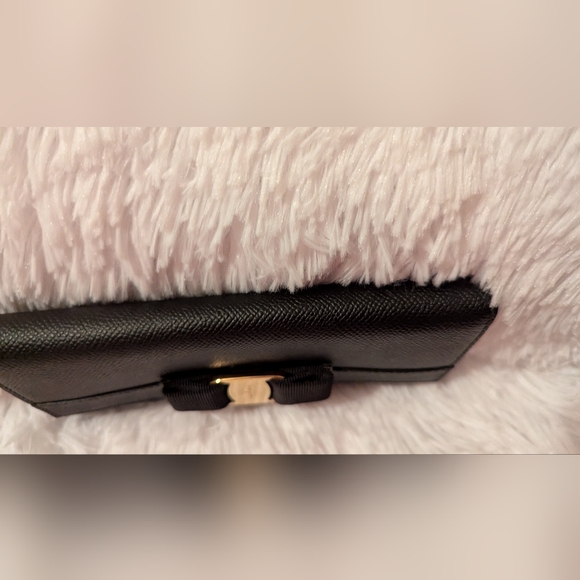 Salvatore Ferragamo Vara Ribbon Flat Long Wallet Black Gold EUC - Picture 9 of 13